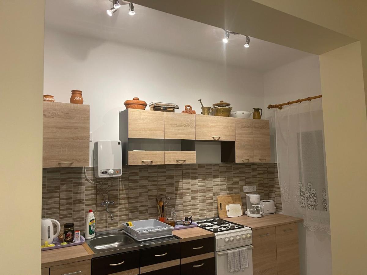 Valentina Apartman Balatonmariafurdo Luaran gambar