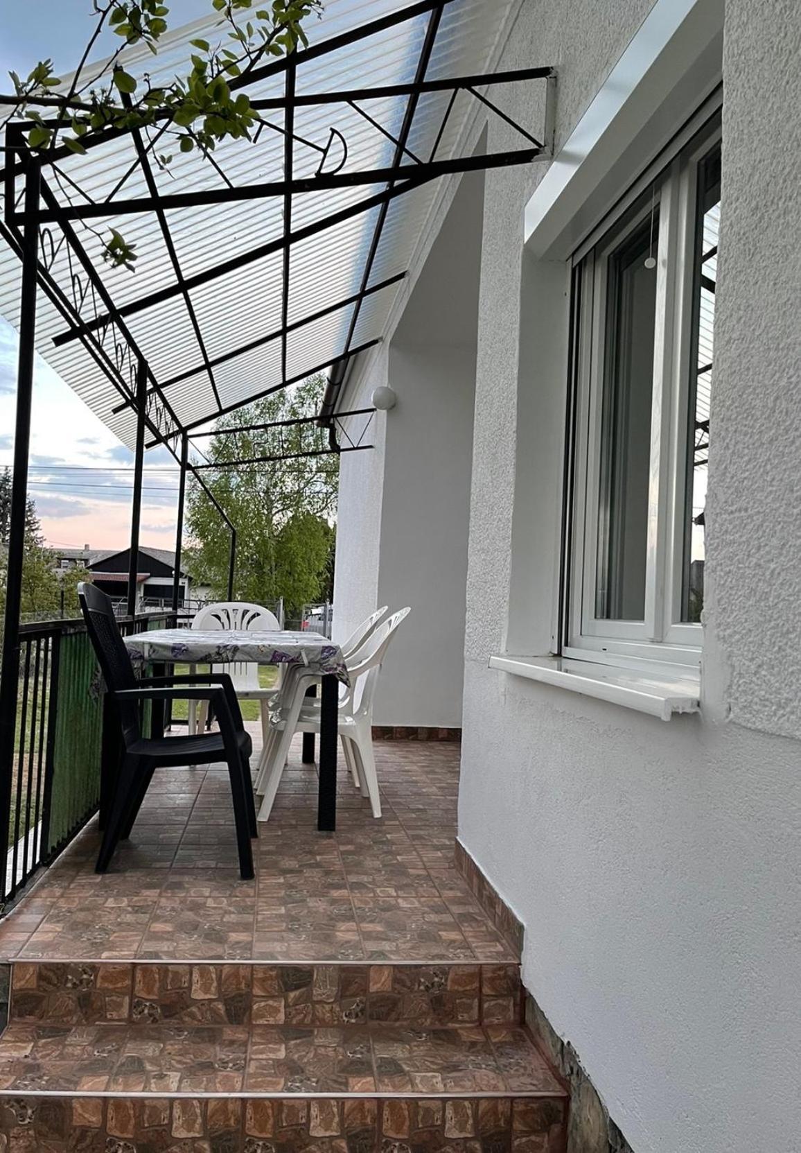 Valentina Apartman Balatonmariafurdo Luaran gambar