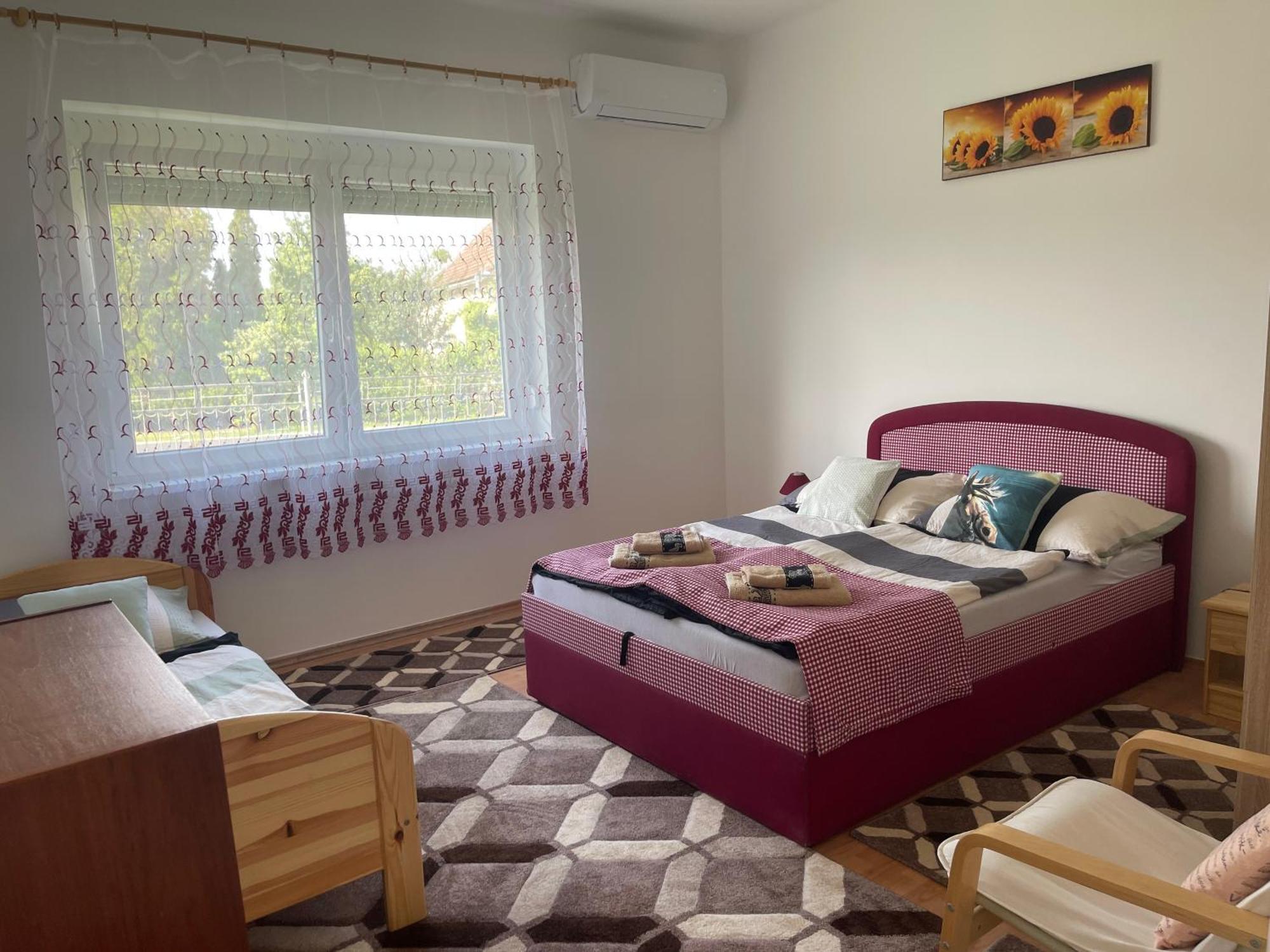 Valentina Apartman Balatonmariafurdo Luaran gambar
