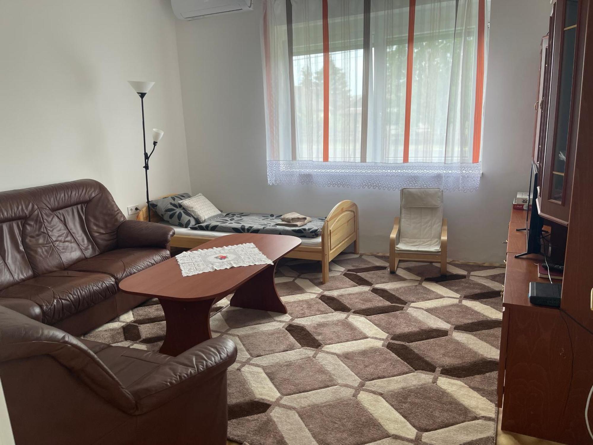 Valentina Apartman Balatonmariafurdo Luaran gambar